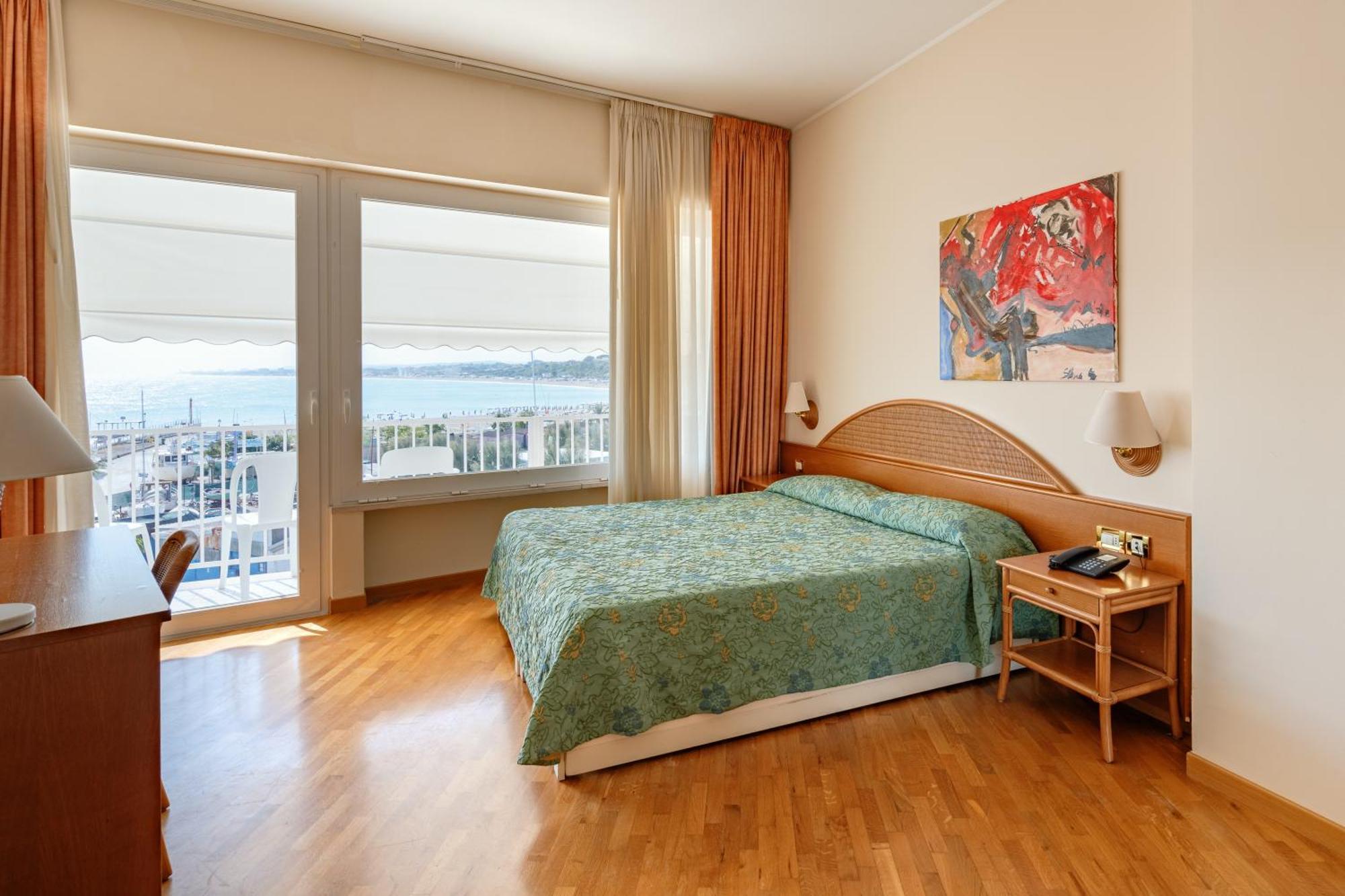 Hotel Scogliera Numana Extérieur photo