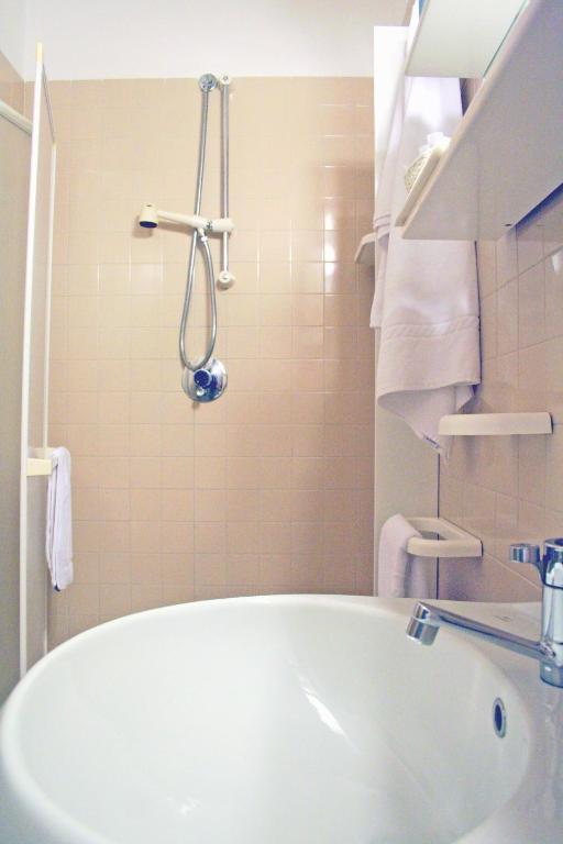 Hotel Scogliera Numana Chambre photo